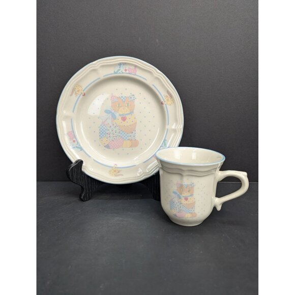 Vintage Tienshan Stoneware Calico Cat 8 Oz Coffee Mug and 7 3/4" Salad Plate - Picture 1 of 9